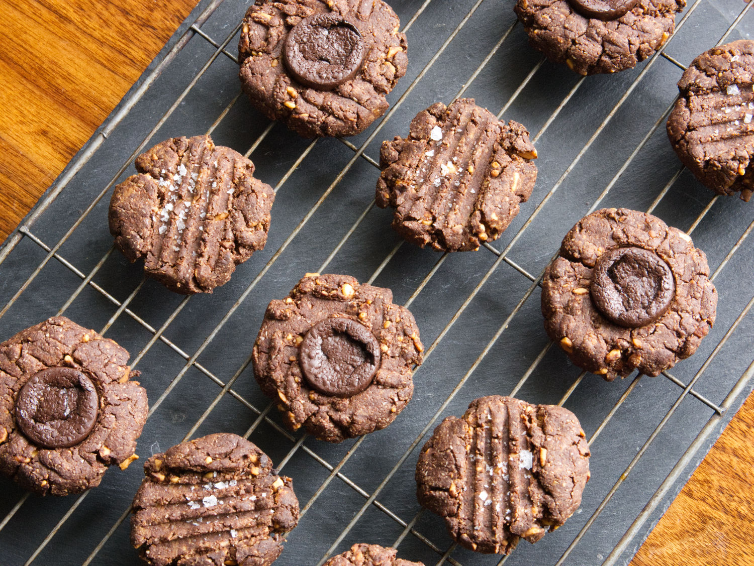 chocolate-almond-cookies-1500