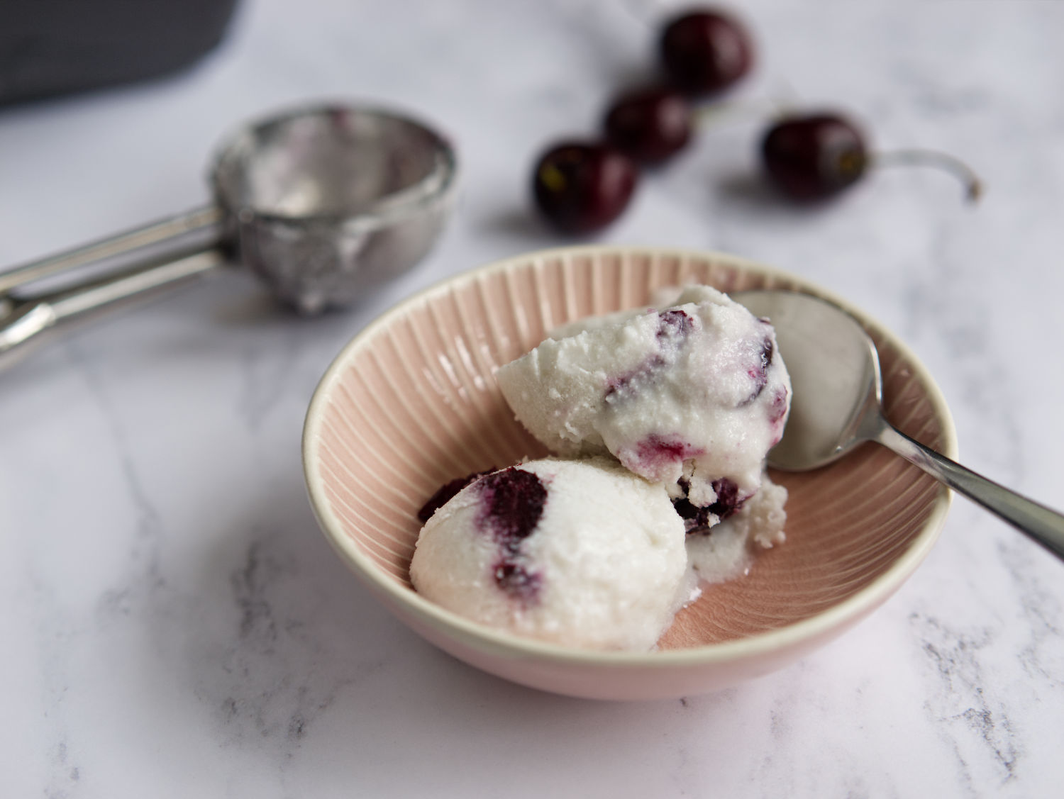 coconut-and-cherry-ice-cream-1500
