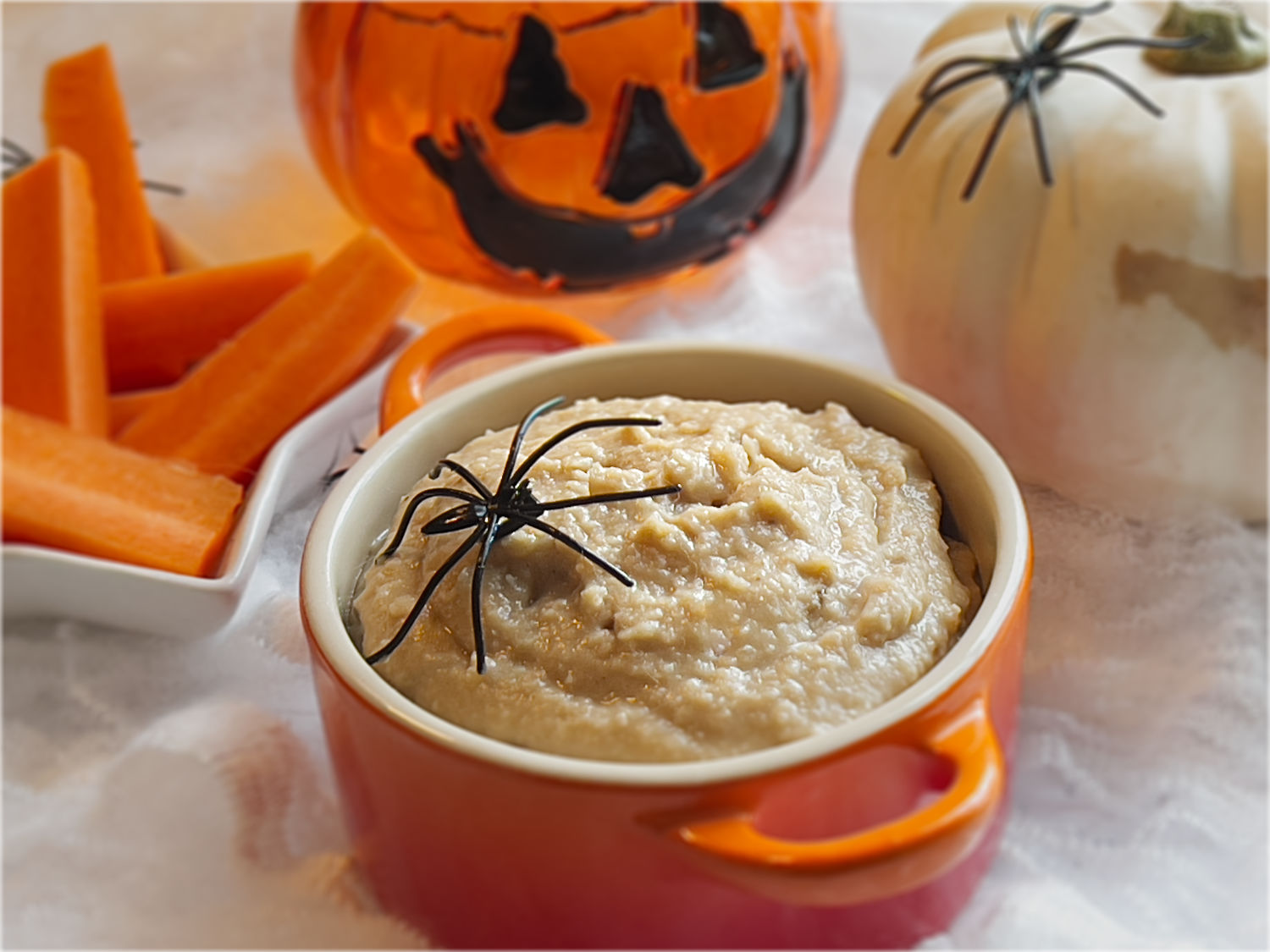 spooky-caremalised-onion-dip-1500