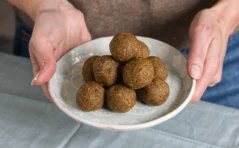 Apricot & Pumpkin Seed Snack Balls Recipe